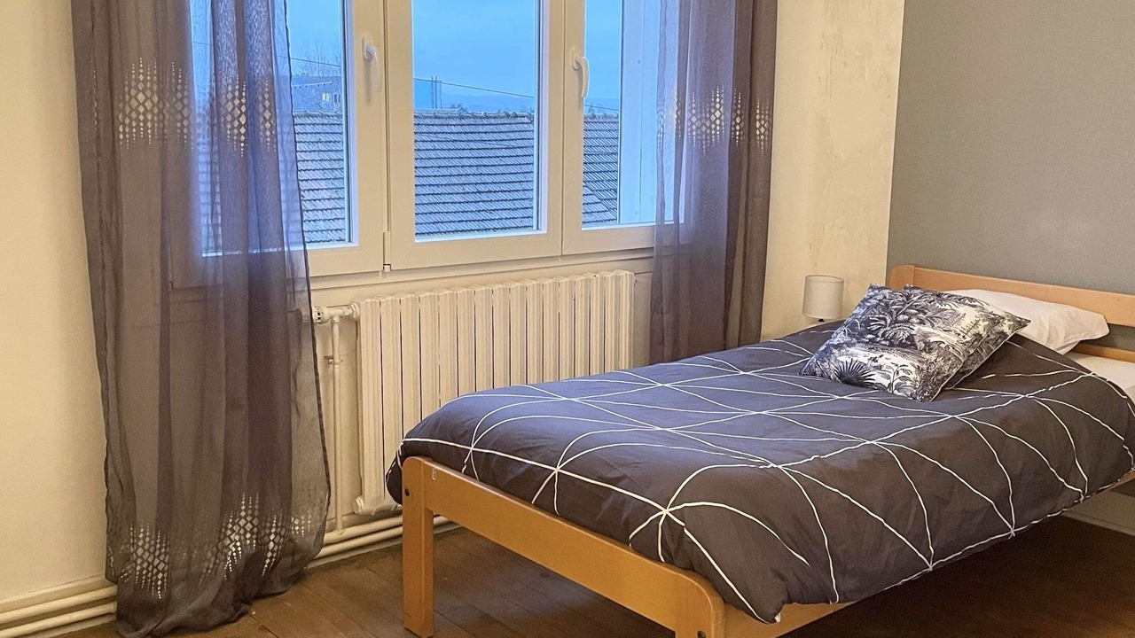 Photo of Bedroom in Charleville-Mezieres