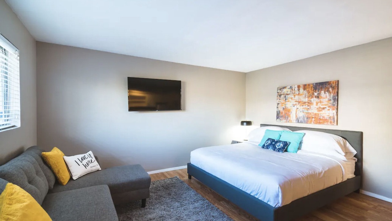 Photo of Bedroom in Hyde Park