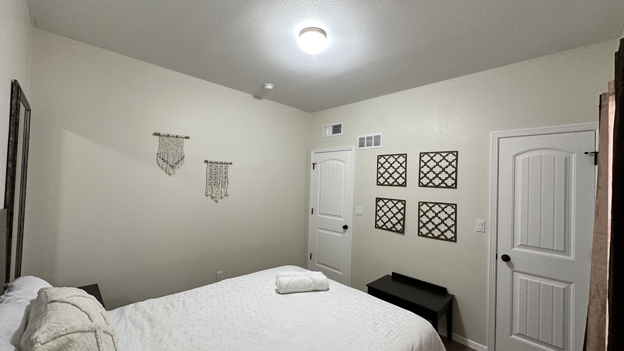 Photo of Bedroom in Biggs Field
