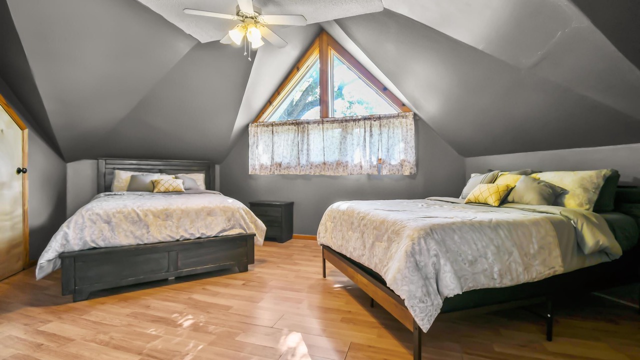 Photo of Bedroom in Windyville