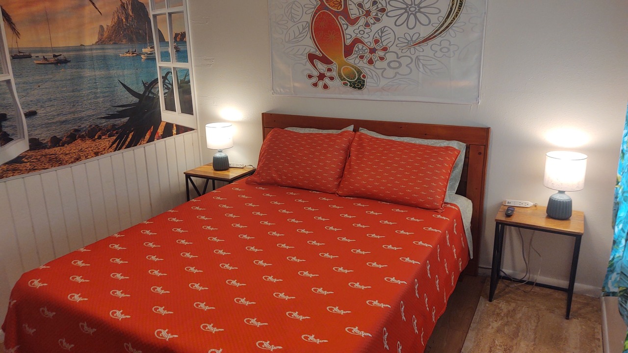 Photo of Bedroom in Nanawale Estates