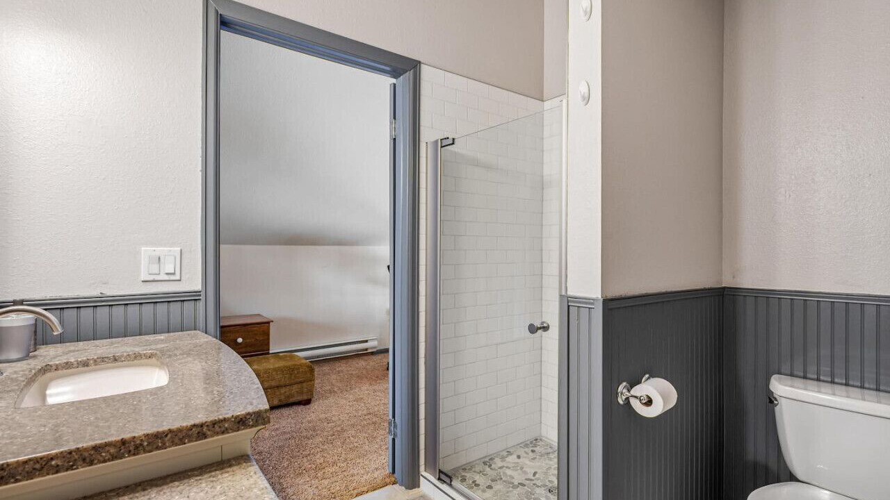 Photo of Bathroom in Blue River