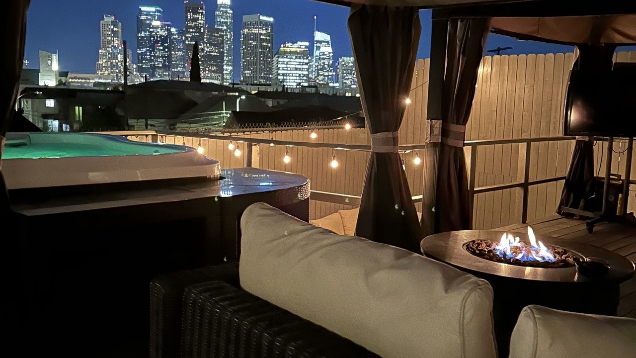 Photo of Patio Balcony in Chinatown