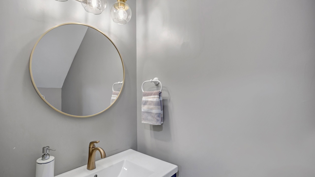 Photo of Bathroom in Apex
