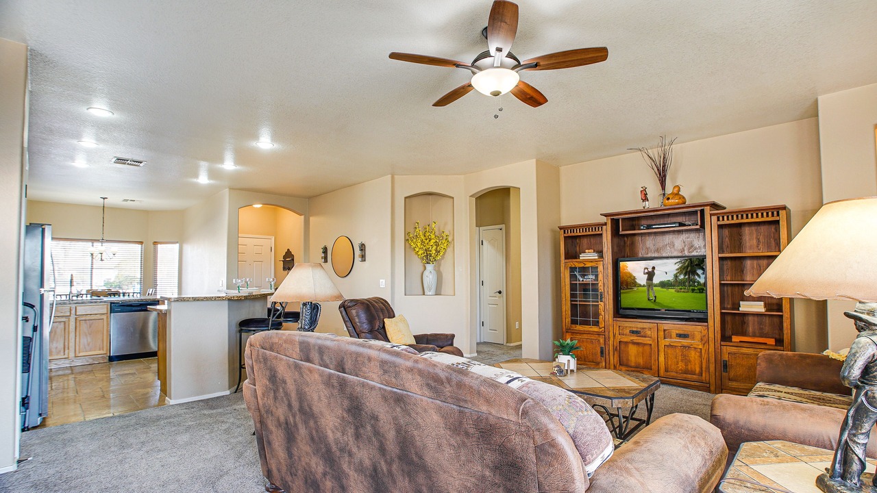 Photo of Livingroom in Coldwater Springs