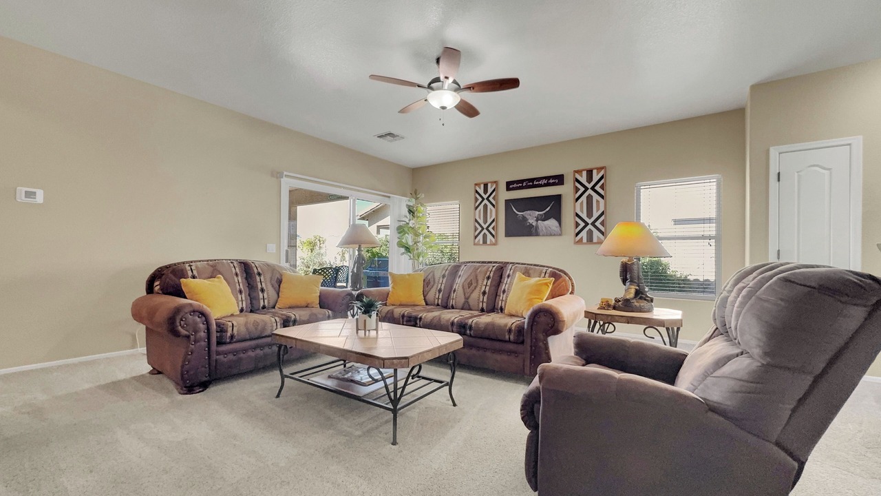 Photo of Livingroom in Coldwater Springs