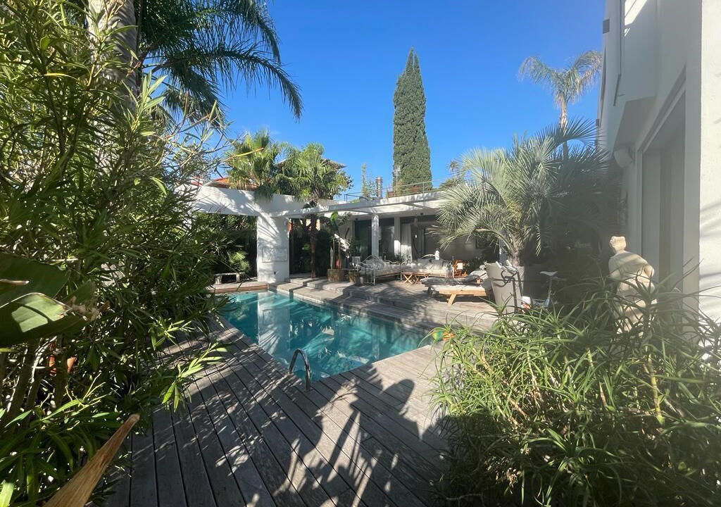 Photo of Outdoor in Frejus