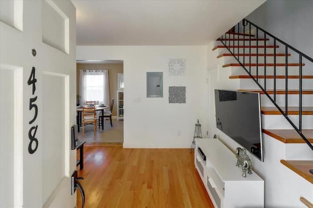 Photo of Others in West Alameda