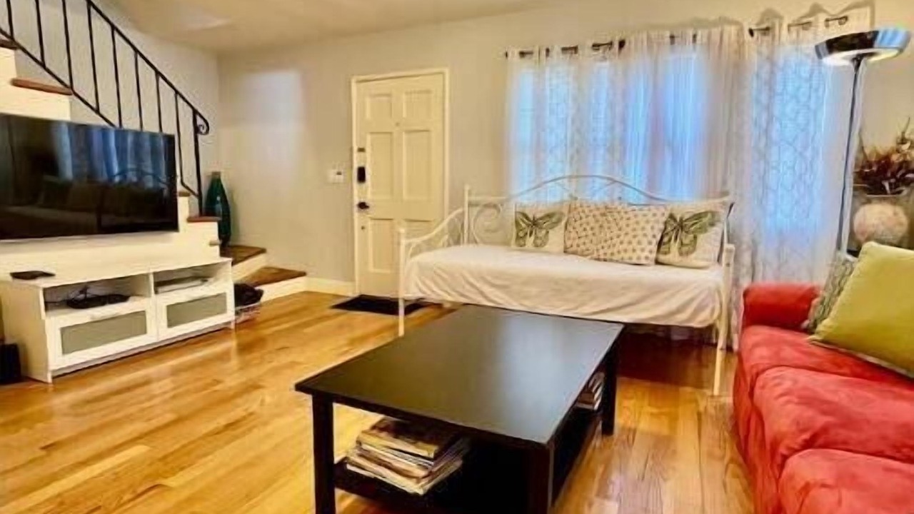 Photo of Others in West Alameda