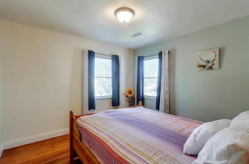 Photo of Bedroom in West Alameda