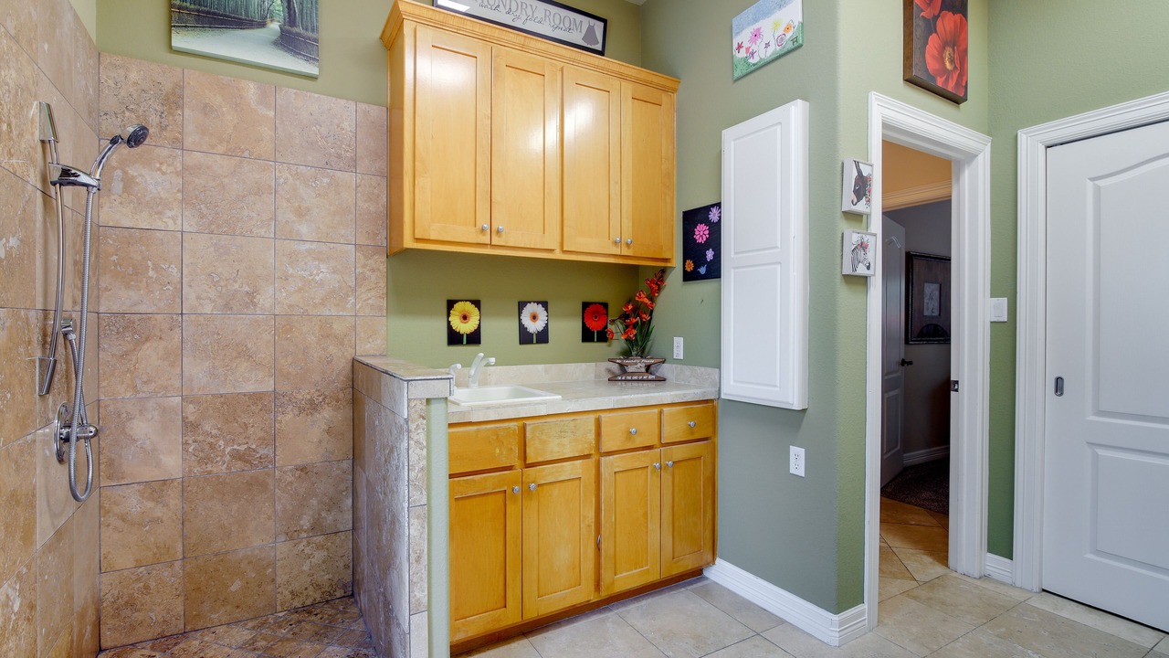 Photo of Bathroom in Highland Lake Estates