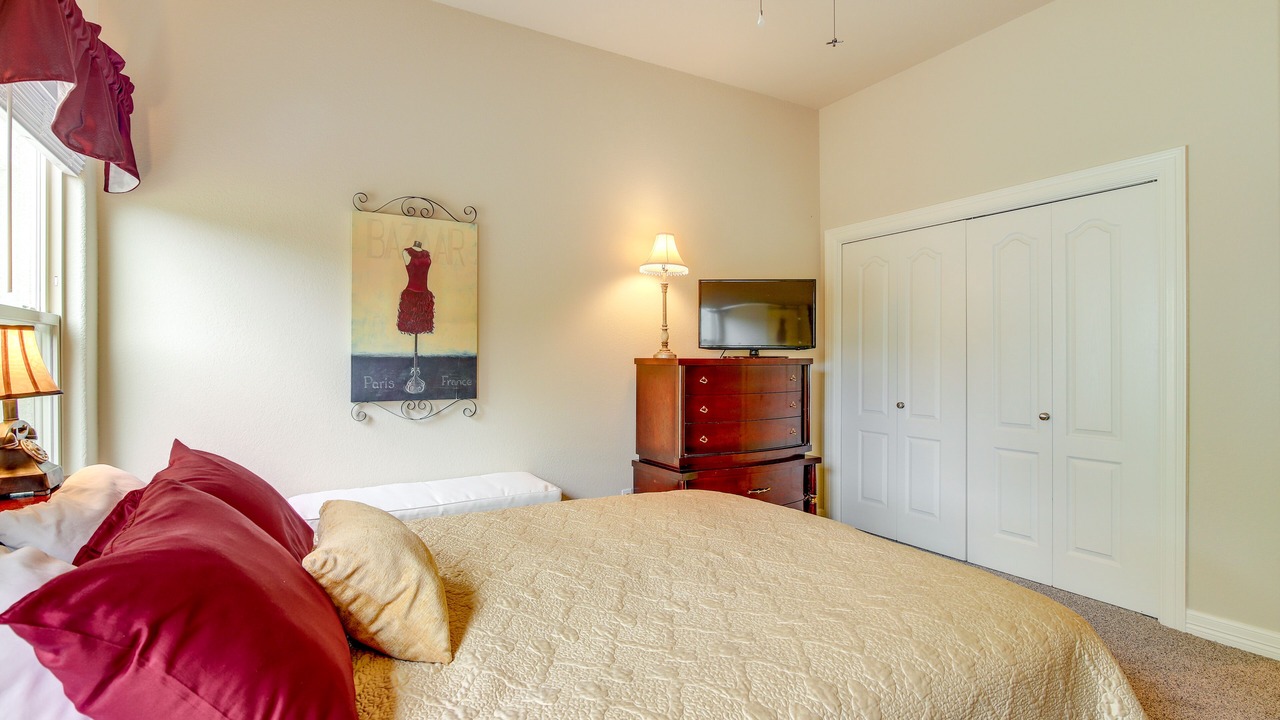 Photo of Bedroom in Highland Lake Estates