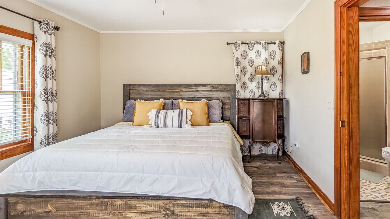 Photo of Bedroom in Mountain View