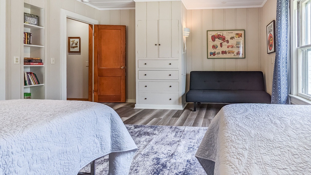Photo of Bedroom in Mountain View