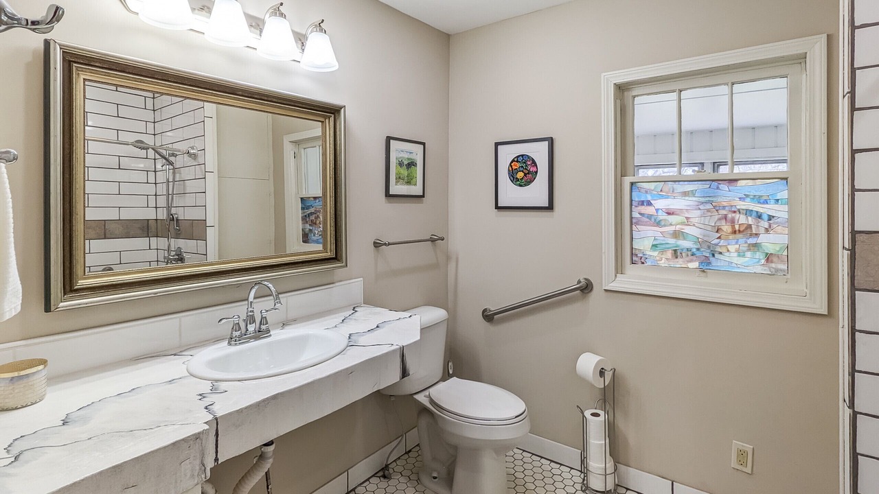 Photo of Bathroom in Mountain View