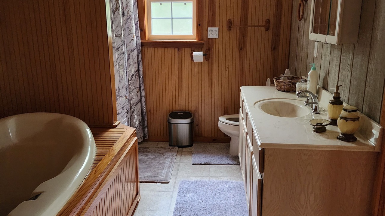 Photo of Bathroom in Gober