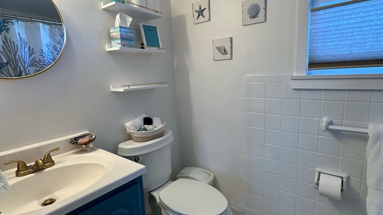 Photo of Bathroom in Great Neck
