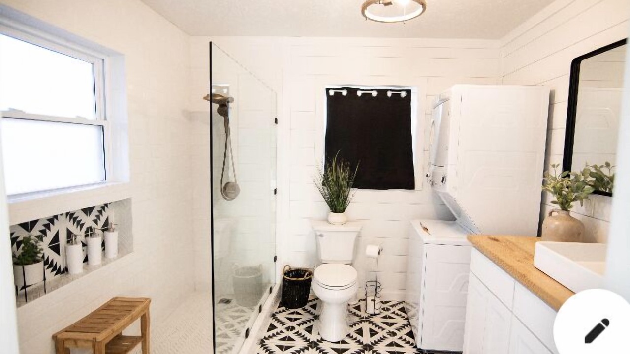 Photo of Bathroom in Jasper