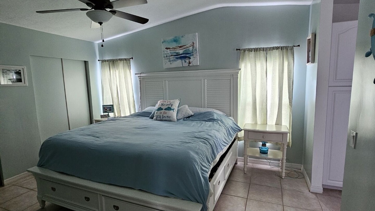 Photo of Bedroom in Twin Lakes