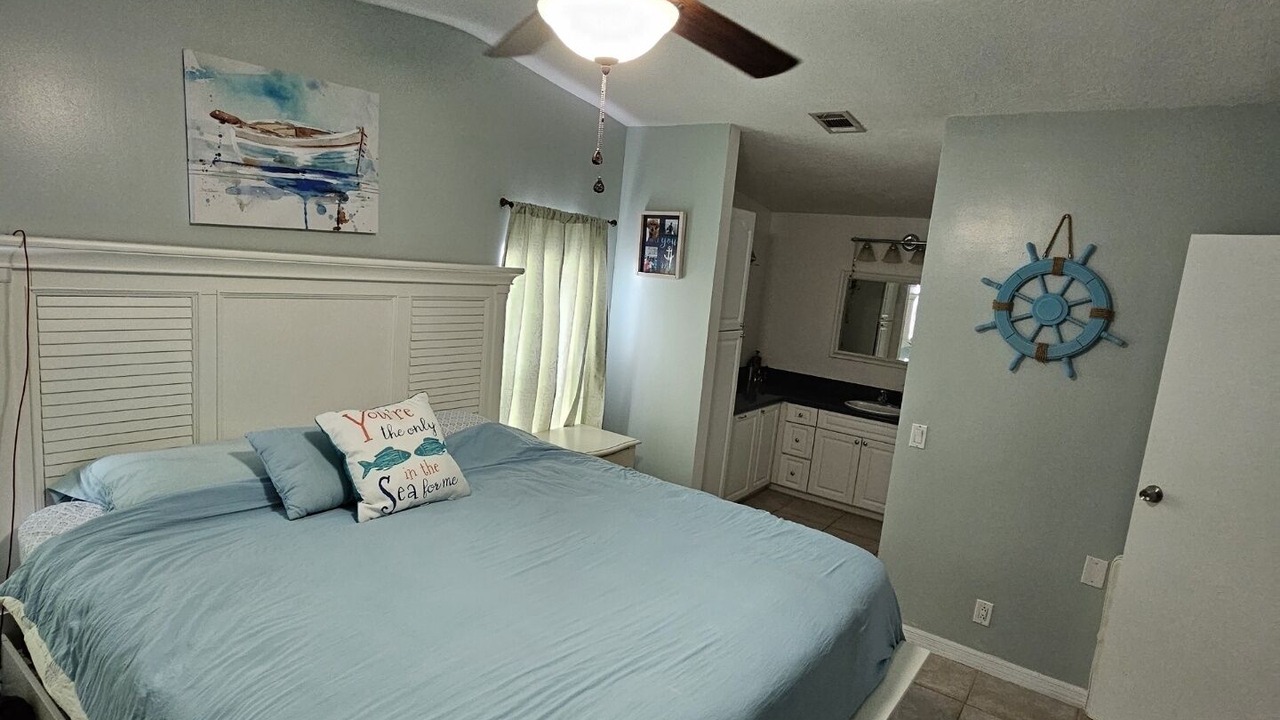 Photo of Bedroom in Twin Lakes
