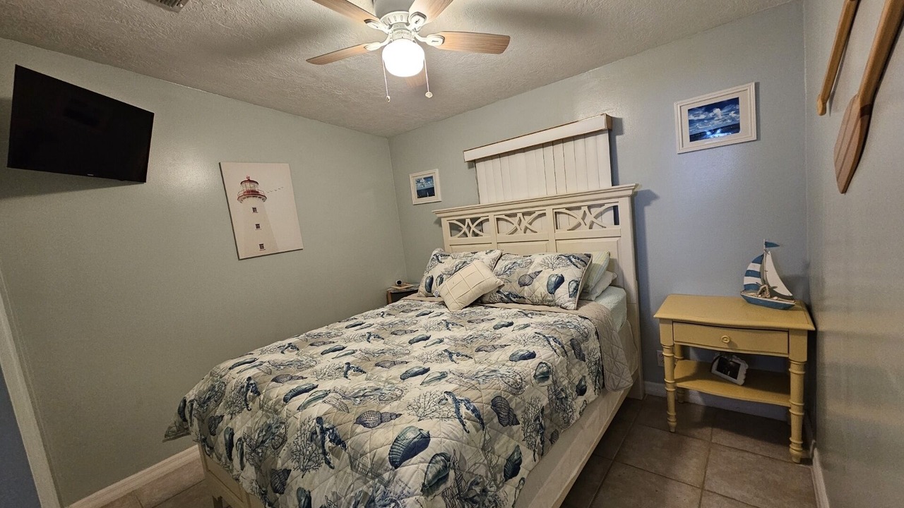 Photo of Bedroom in Twin Lakes