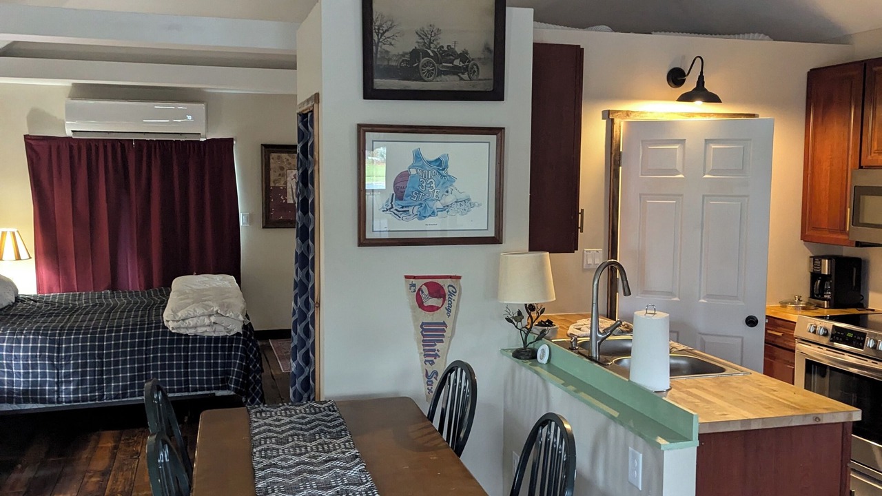 Photo of Bedroom in Rensselaer