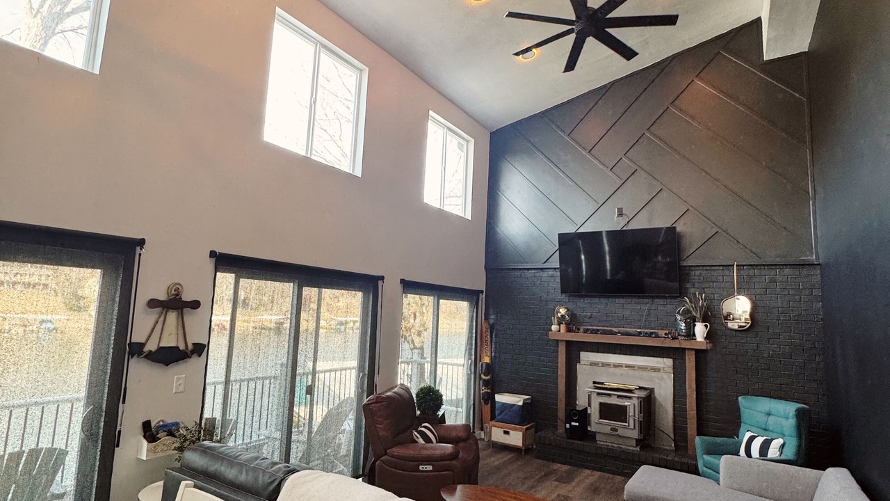 Photo of Livingroom in Lake of the Ozarks