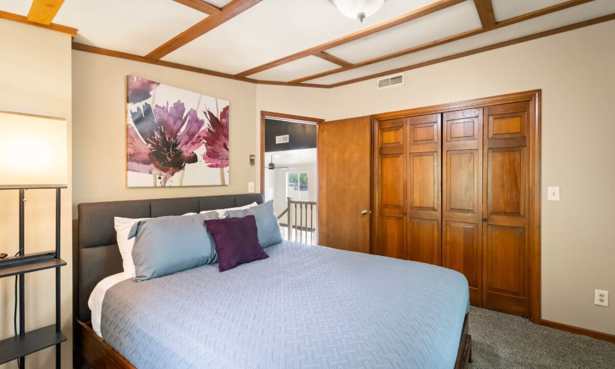 Photo of Bedroom in Lake of the Ozarks