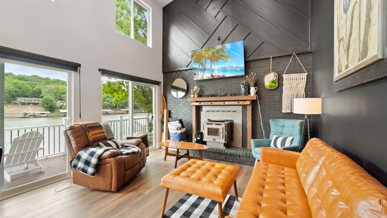 Photo of Livingroom in Lake of the Ozarks