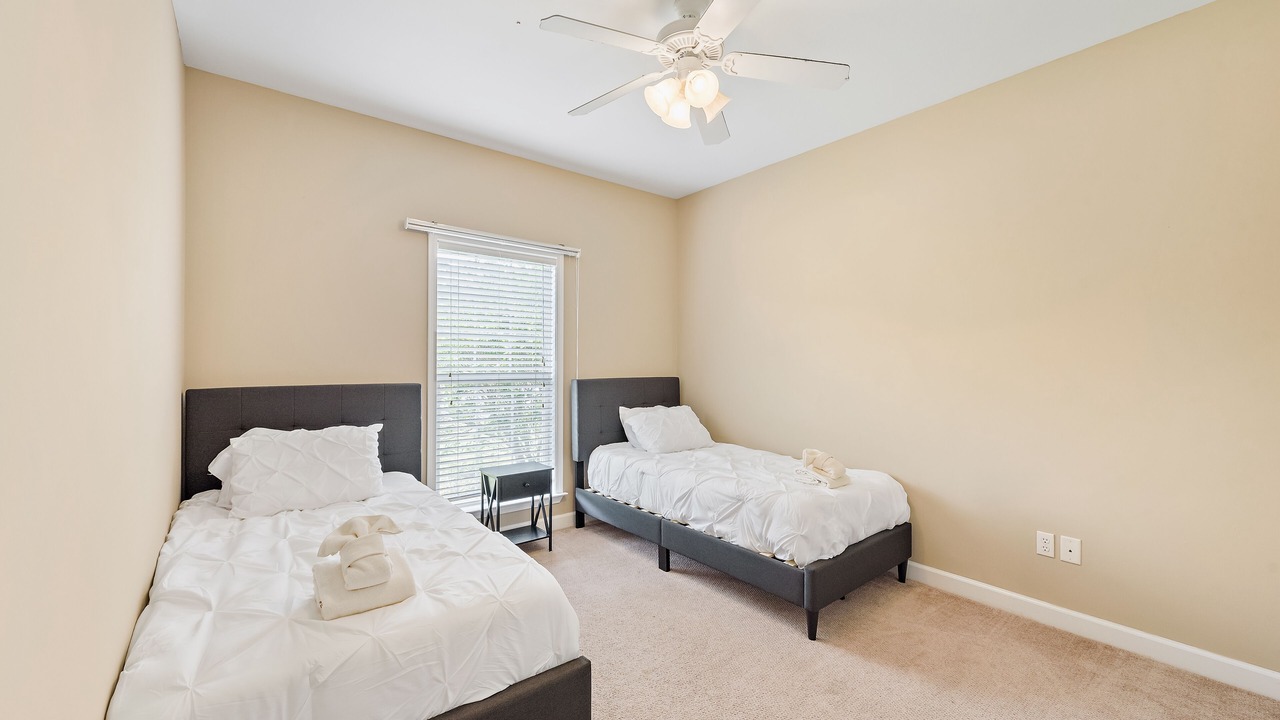 Photo of Bedroom in Enterprise