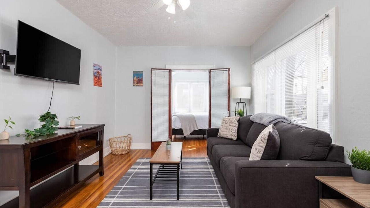 Photo of Livingroom in Lower Avenues
