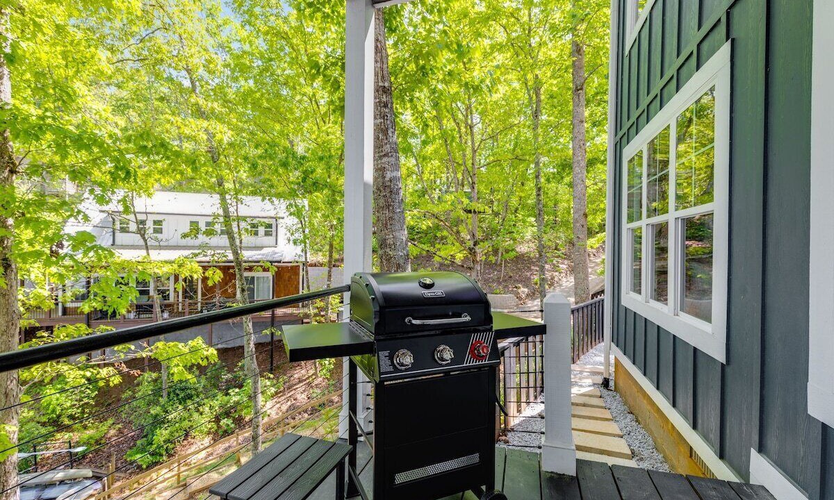 Photo of Patio Balcony in Wedowee