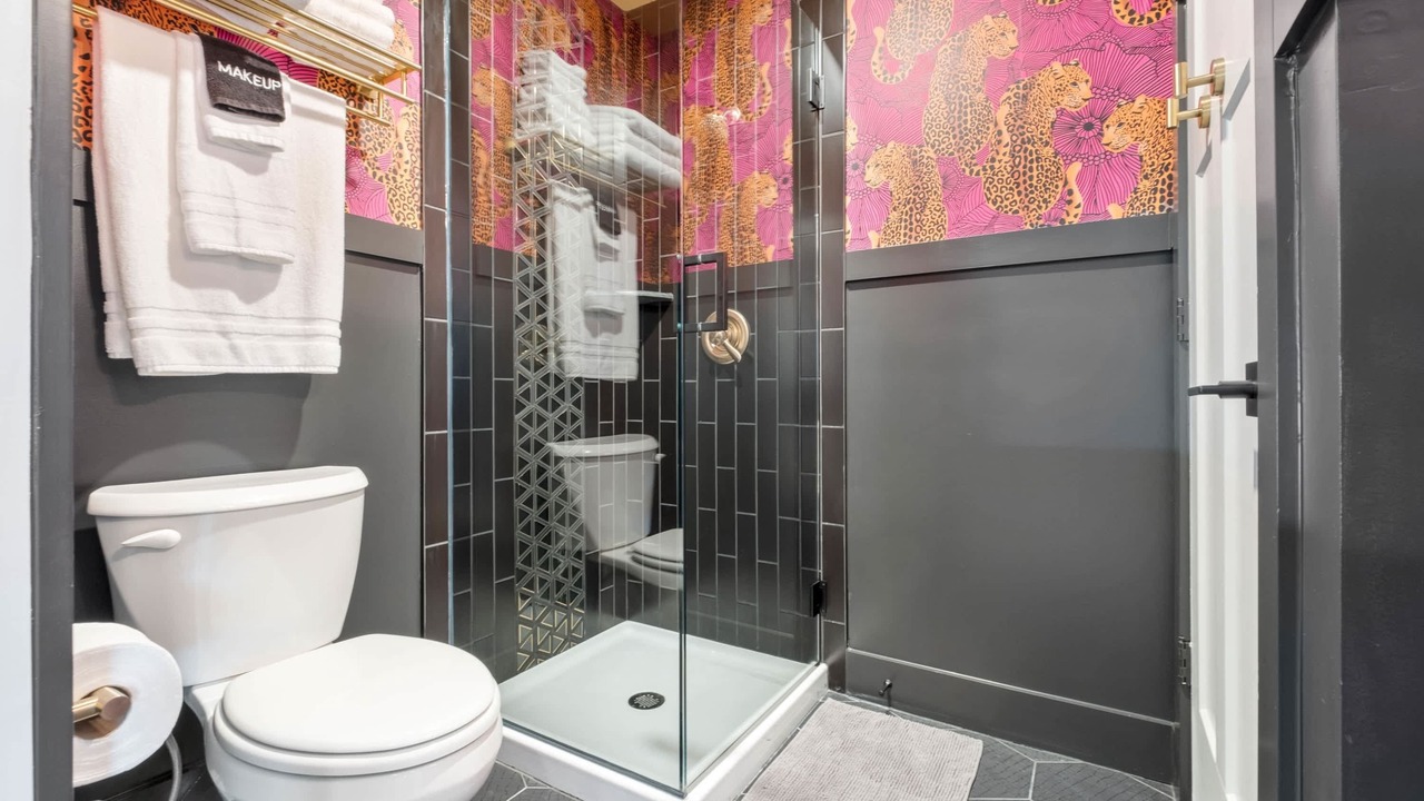 Photo of Bathroom in Cherokee Triangle