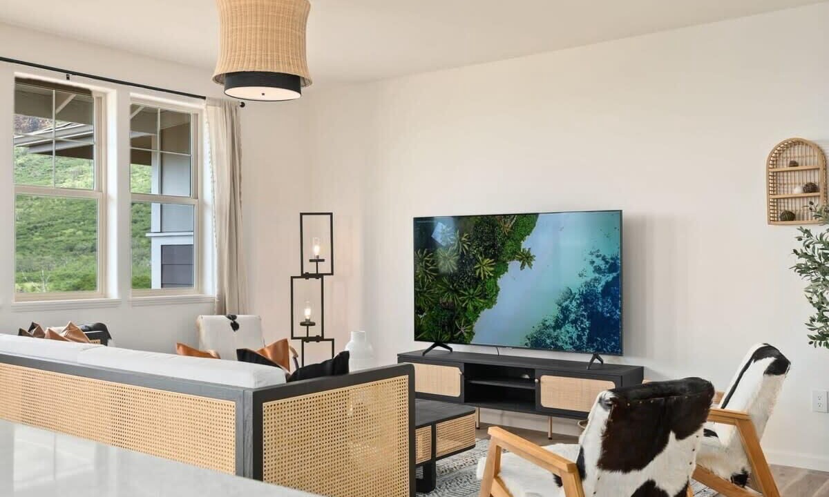 Photo of Livingroom in Makaha Valley