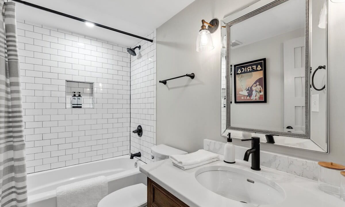 Photo of Bathroom in Bloomingdale