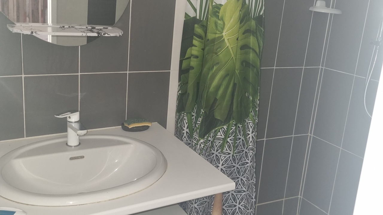 Photo of Bathroom in Meyrueis