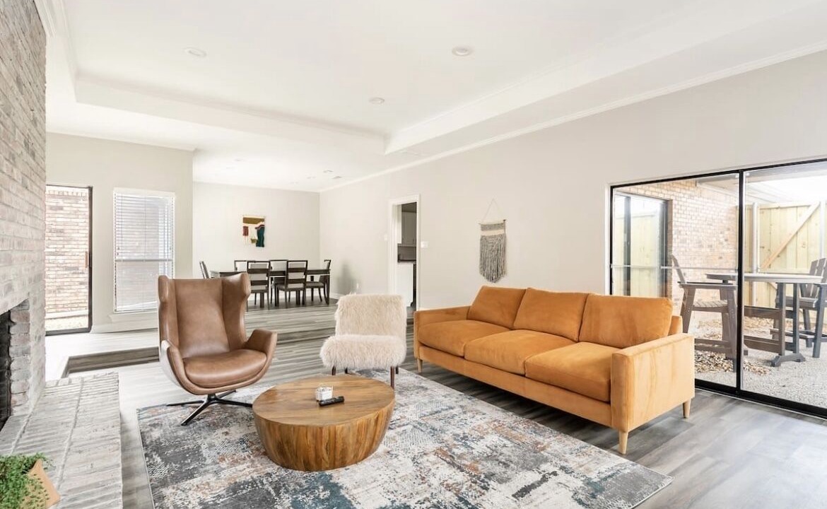 Photo of Livingroom in Southwest Carrollton