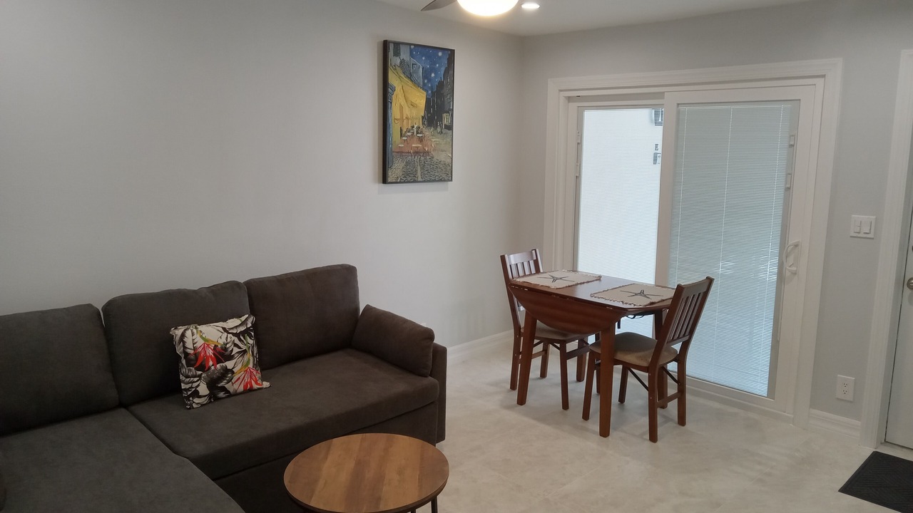 Photo of Livingroom in Central Sarasota