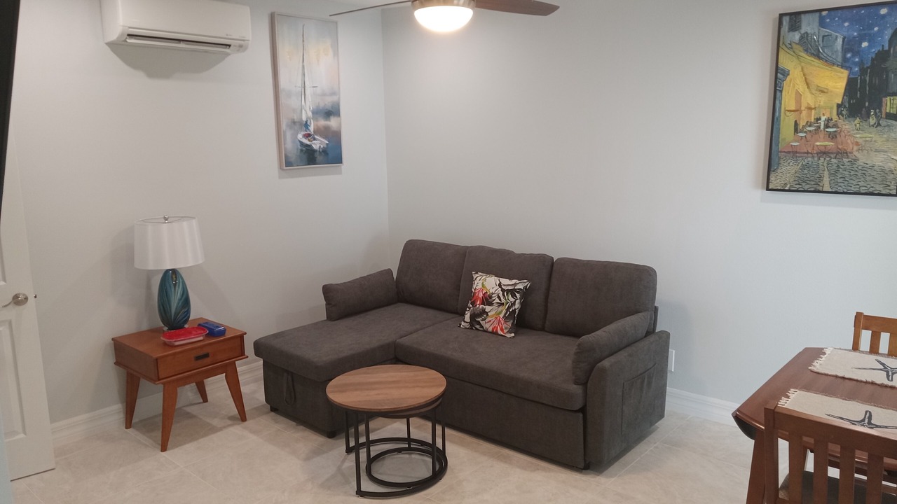 Photo of Livingroom in Central Sarasota