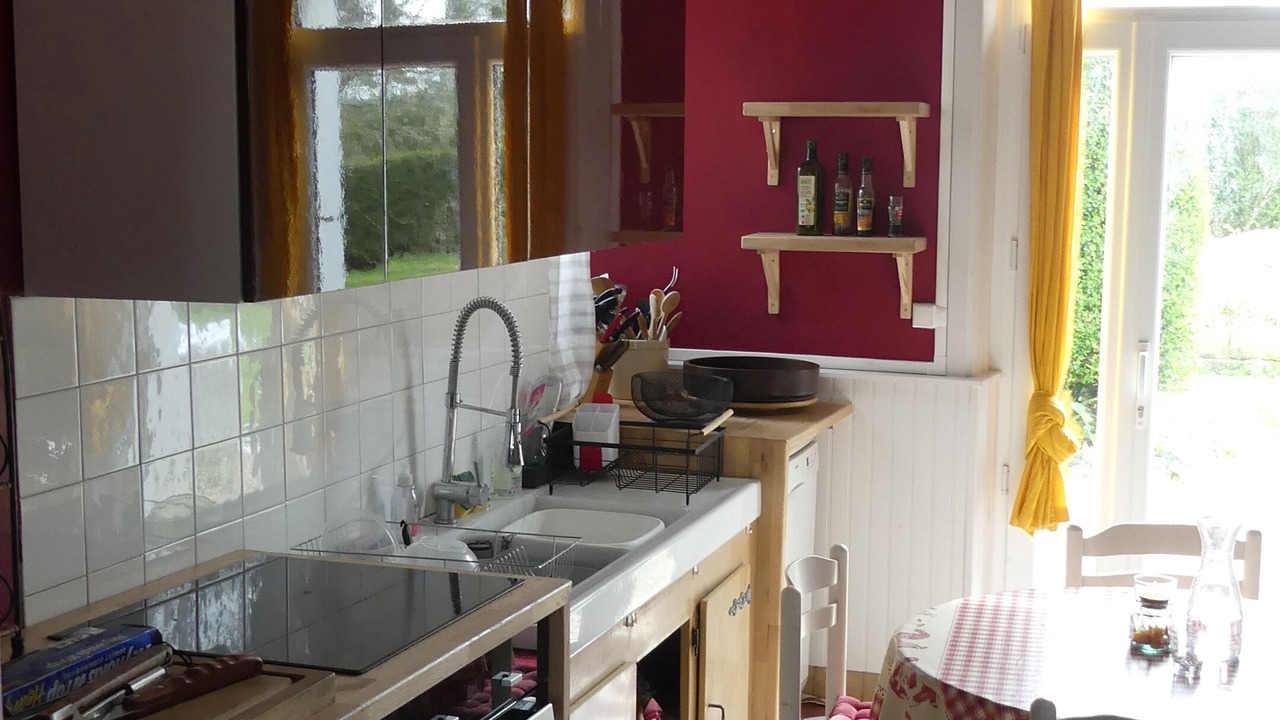 Photo of Kitchen in Landunvez