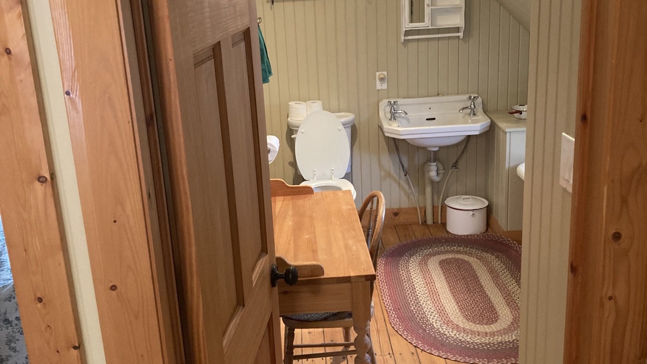 Photo of Bathroom in Cheneville