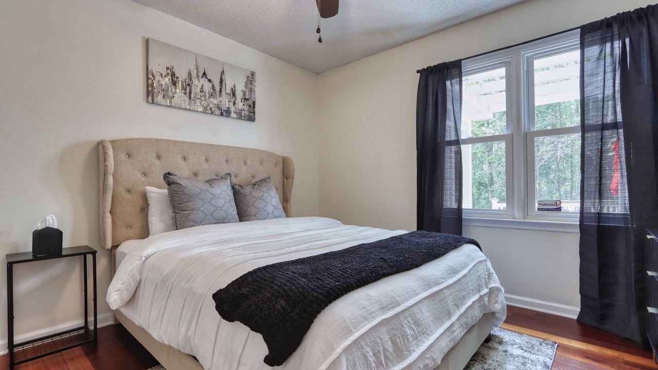 Photo of Bedroom in Lexington