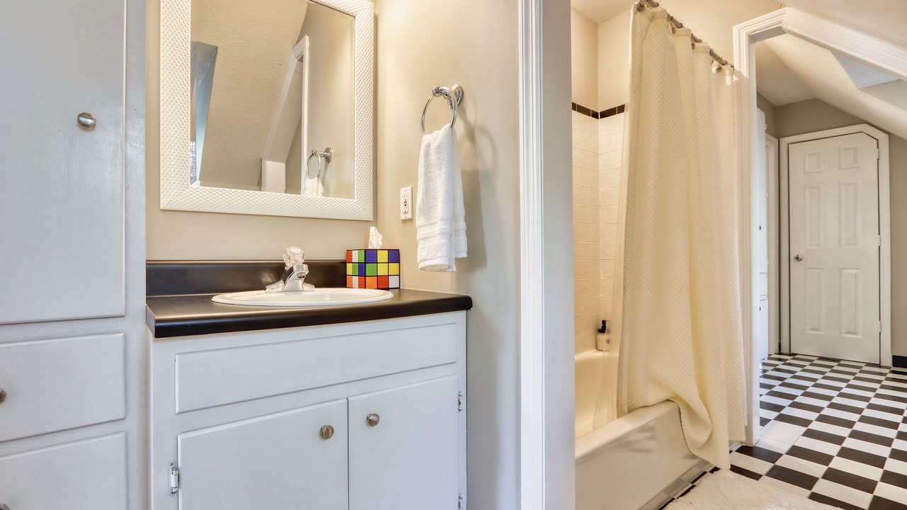 Photo of Bathroom in Lexington