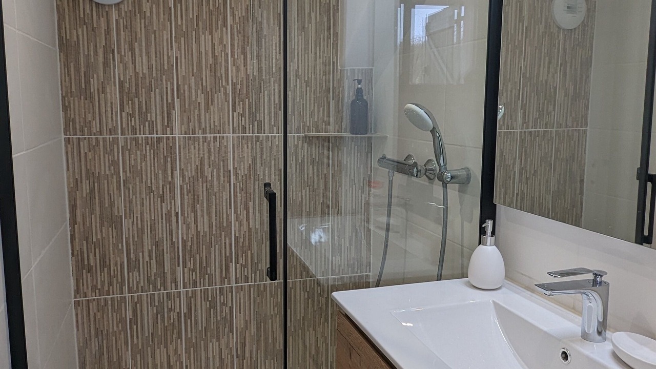 Photo of Bathroom in Bruniquel