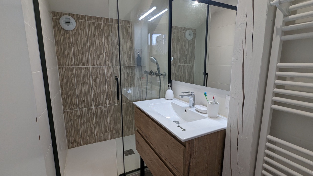 Photo of Bathroom in Bruniquel
