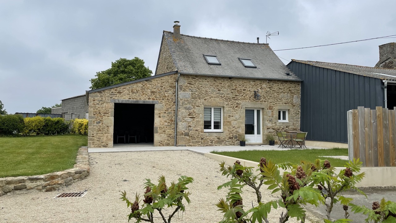 Photo of Outdoor in Saint-Lormel