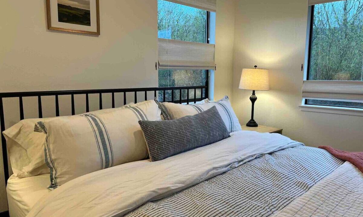 Photo of Bedroom in Point Reyes Station