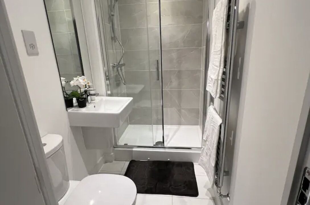Photo of Bathroom in Ebbsfleet Valley