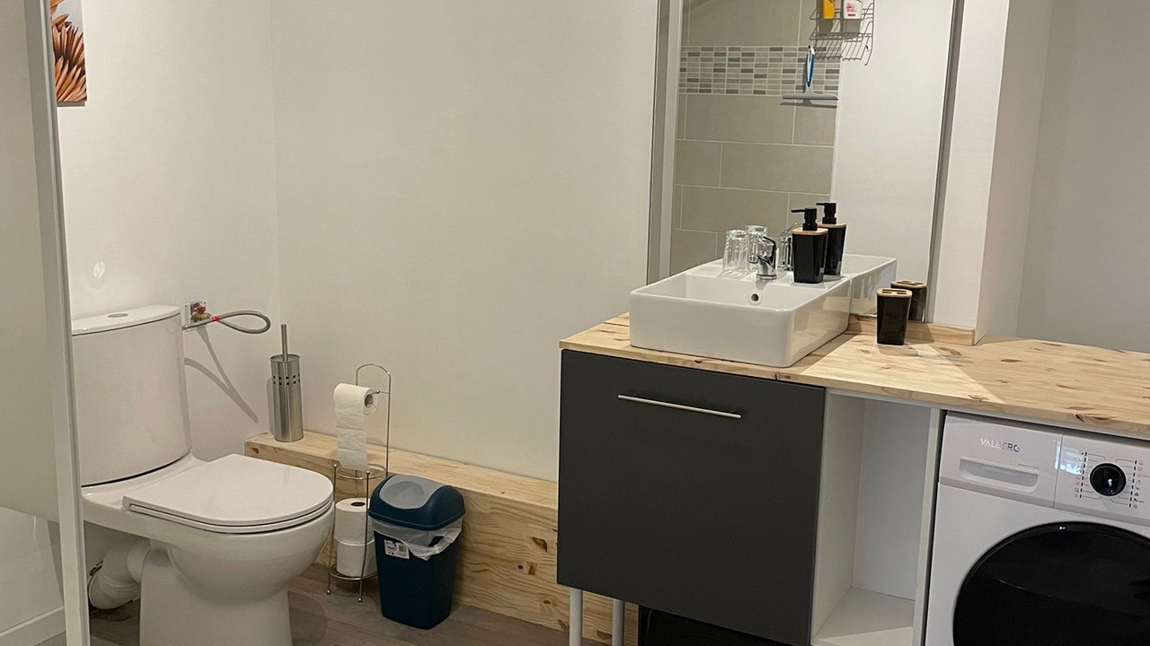 Photo of Bathroom in Saint-Jean-de-Vaux