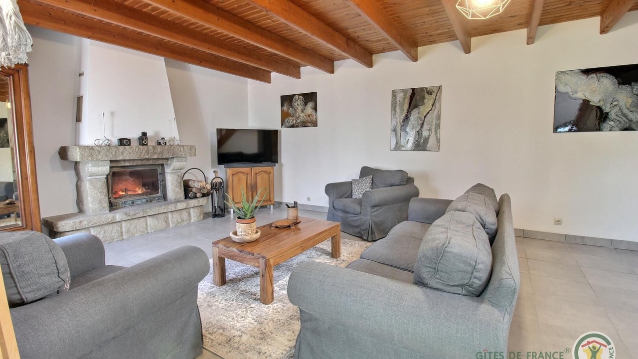 Photo of Livingroom in Guingamp-Paimpol Armor-Argoat Agglomeration